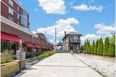 311 E Erie St #224, Milwaukee, WI 53202 - Photo 40