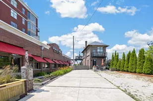 311 E Erie St, Milwaukee, WI 53202 - Photo 40