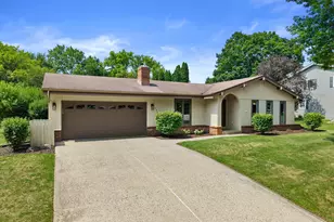 732 S Grandview Blvd, Waukesha, WI 53188 - Photo 2
