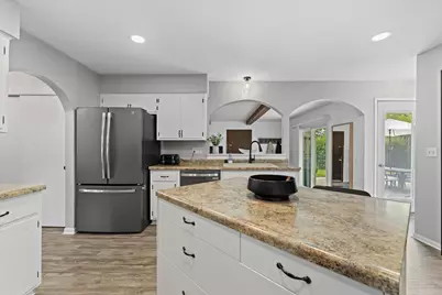 732 S Grandview Blvd, Waukesha, WI 53188 - Photo 14
