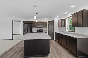 1278 E Bluff Rd, Whitewater, WI 53190 - Photo 6