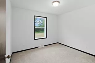 1278 E Bluff Rd, Whitewater, WI 53190 - Photo 14