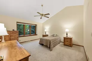 2203 Napa Trail, Waukesha, WI 53188 - Photo 14
