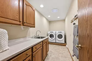 2203 Napa Trail, Waukesha, WI 53188 - Photo 22