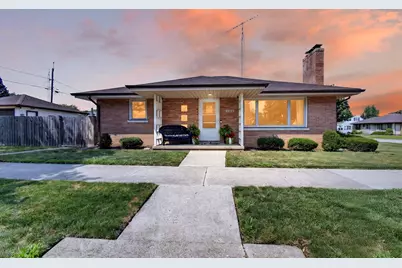 3704  77th St, Kenosha, WI 53142 - Photo 2