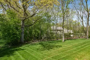 W307N2873 Fieldwood Dr, Delafield, WI 53072 - Photo 34