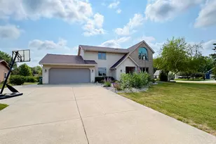 1253 Linden Kansasville Ln, Racine, WI 53139 - Photo 1