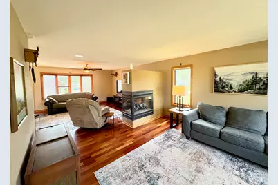1253  Linden Kansasville Ln, Racine, WI 53139 - Photo 10