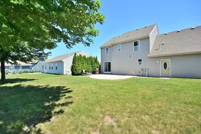 1525  Whitewater Dr, West Bend, WI 53095 - Photo 30