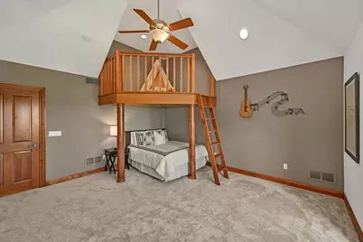 3277 N Canterbury Ln, Summit, WI 53066 - Photo 34