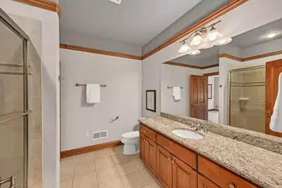 3277 N Canterbury Ln, Summit, WI 53066 - Photo 36