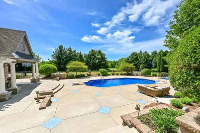 3277 N Canterbury Ln, Summit, WI 53066 - Photo 50