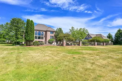 3277 N Canterbury Ln, Summit, WI 53066 - Photo 54
