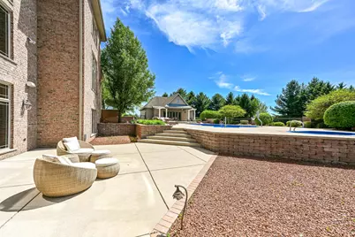 3277 N Canterbury Ln, Summit, WI 53066 - Photo 58