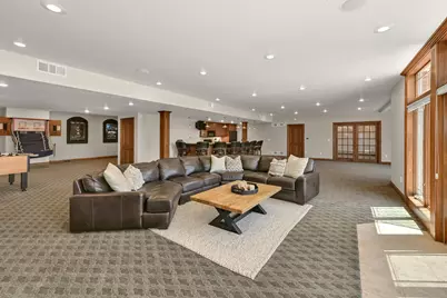 3277 N Canterbury Ln, Summit, WI 53066 - Photo 40