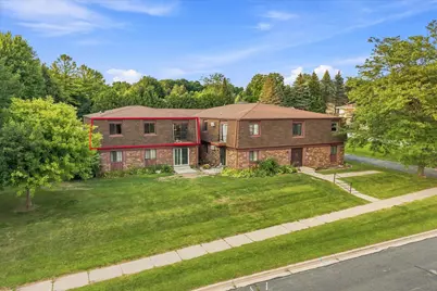 1406  Creek Rd #7, West Bend, WI 53090 - Photo 2