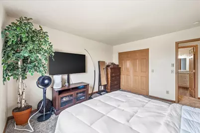 1406  Creek Rd #7, West Bend, WI 53090 - Photo 14