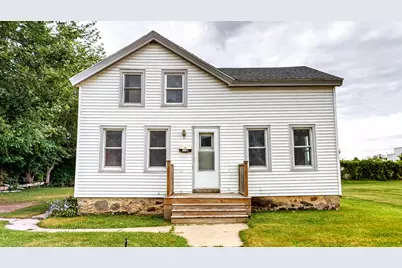 709 S Main St, Jefferson, WI 53549 - Photo 1