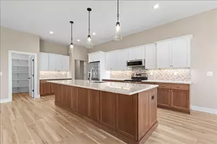 N83W27815 Cress-Brook Ct, Lisbon, WI 53029 - Photo 12