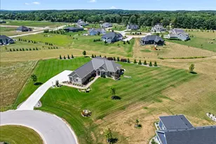 N83W27815 Cress-Brook Ct, Lisbon, WI 53029 - Photo 70