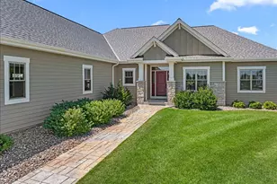 N83W27815 Cress-Brook Ct, Lisbon, WI 53029 - Photo 2