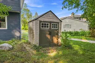W53N849 Castle Ct, Cedarburg, WI 53012 - Photo 26