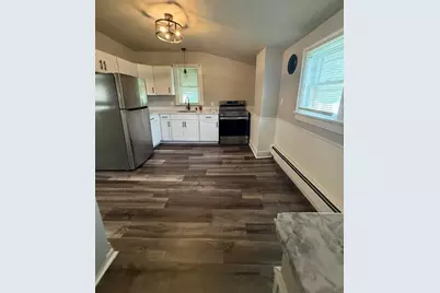 113  Cook St, Waukesha, WI 53186 - Photo 2