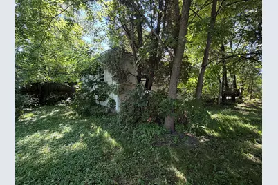 10628 S Austin St, Oak Creek, WI 53154 - Photo 12
