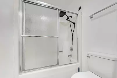 6908 W Marine Ct, Milwaukee, WI 53223 - Photo 18
