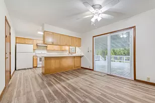 6908 W Marine Ct, Milwaukee, WI 53223 - Photo 8