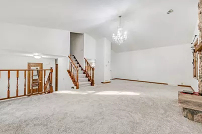 6908 W Marine Ct, Milwaukee, WI 53223 - Photo 6
