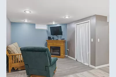 1716  Eisenhower St, New Holstein, WI 53061 - Photo 20