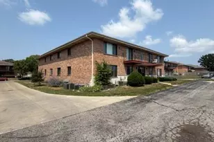 4244 N 104th St, Milwaukee, WI 53222 - Photo 2