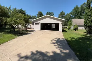 N9293 N Oakwood Ln, Neshkoro, WI 54960 - Photo 28