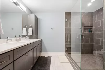 2110 S Aldrich St, Milwaukee, WI 53207 - Photo 20