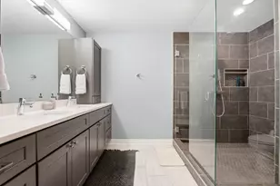 2110 S Aldrich St, Milwaukee, WI 53207 - Photo 20