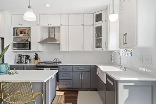 2110 S Aldrich St, Milwaukee, WI 53207 - Photo 12