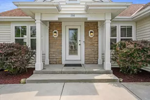 706 Sierra St, Hartford, WI 53027 - Photo 2
