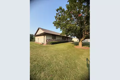 116  Colonial Dr, Saint Nazianz, WI 54232 - Photo 6