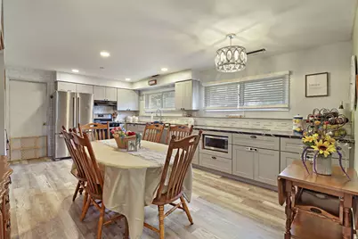 217 W Geneva St, Delavan, WI 53115 - Photo 6