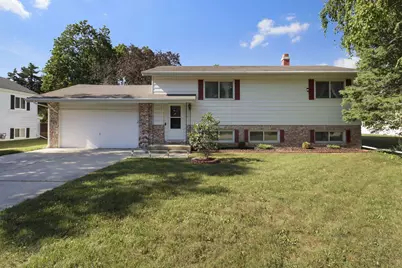 217 W Geneva St, Delavan, WI 53115 - Photo 1