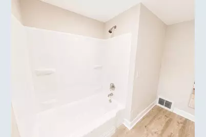 700  Menomonee Ave, South Milwaukee, WI 53172 - Photo 18