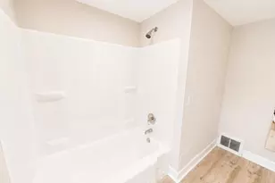 700 Menomonee Ave, South Milwaukee, WI 53172 - Photo 18