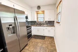 700 Menomonee Ave, South Milwaukee, WI 53172 - Photo 2
