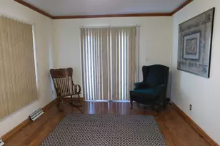 8622 W Villard Ave, Milwaukee, WI 53225 - Photo 4