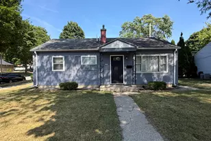 6525 W Ohio Ct, Milwaukee, WI 53219 - Photo 1