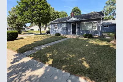 6525 W Ohio Ct, Milwaukee, WI 53219 - Photo 2