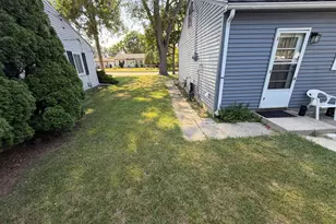 6525 W Ohio Ct, Milwaukee, WI 53219 - Photo 26
