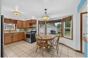2710 Concord Dr, Racine, WI 53403 - Photo 6