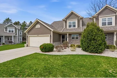 4075  Wyndham Pointe Cir #6, Brookfield, WI 53005 - Photo 2